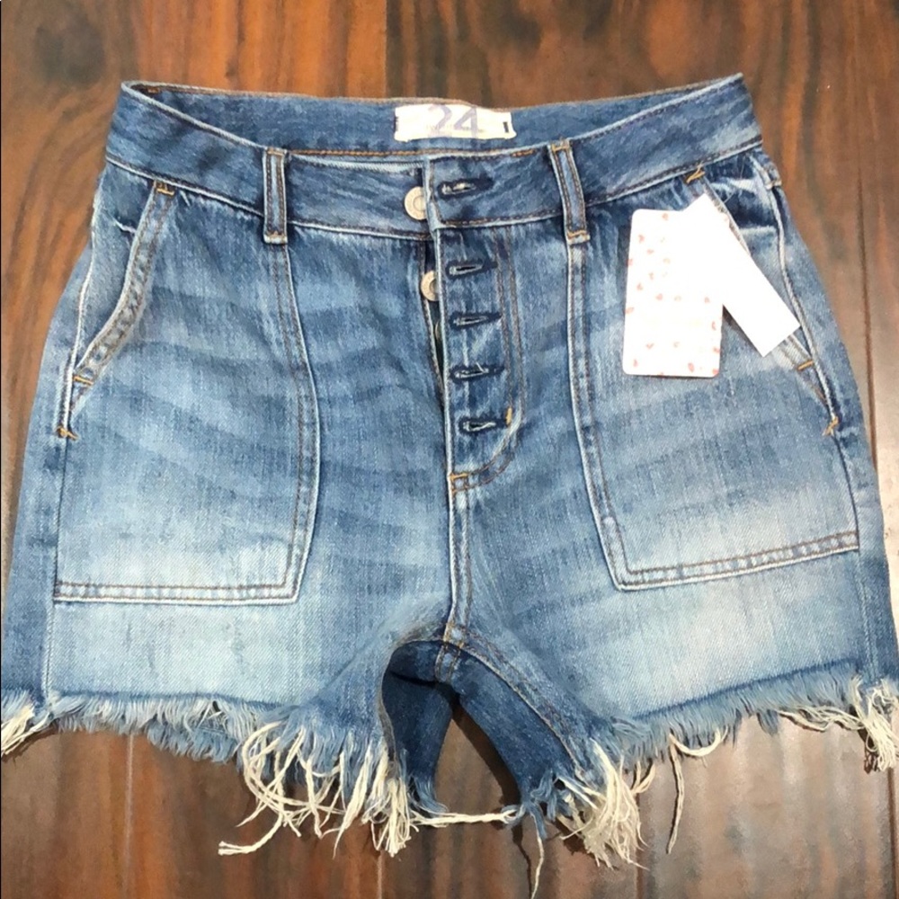 NWT free people denim shorts. Never worn